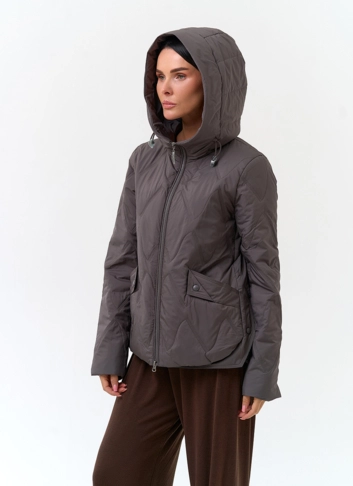 Женская куртка с капюшоном