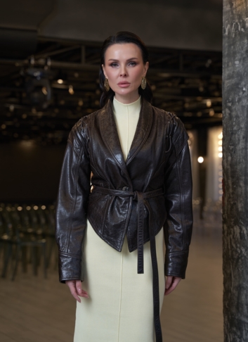 Куртка женская из натуральной кожи в стиле ретро