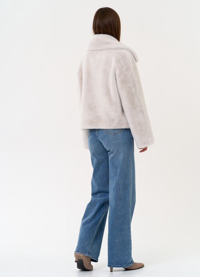 Женская куртка из эко меха с английским воротником модель № 31222 в кредит