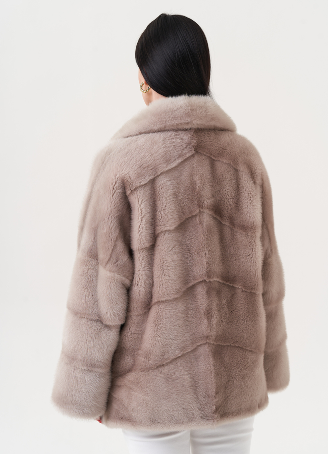 Укороченная шуба из меха норки с английским воротником модель № 30688 универмаг малина