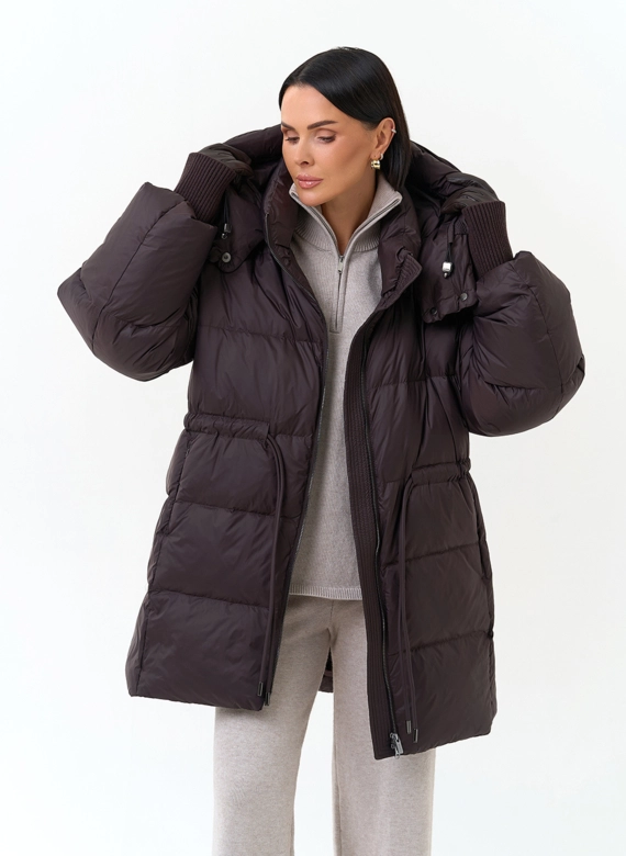 Женский пуховик с капюшоном фото
