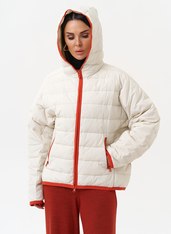 Женская утепленная куртка с капюшоном