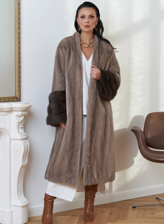 Шуба из меха скандинавской норки