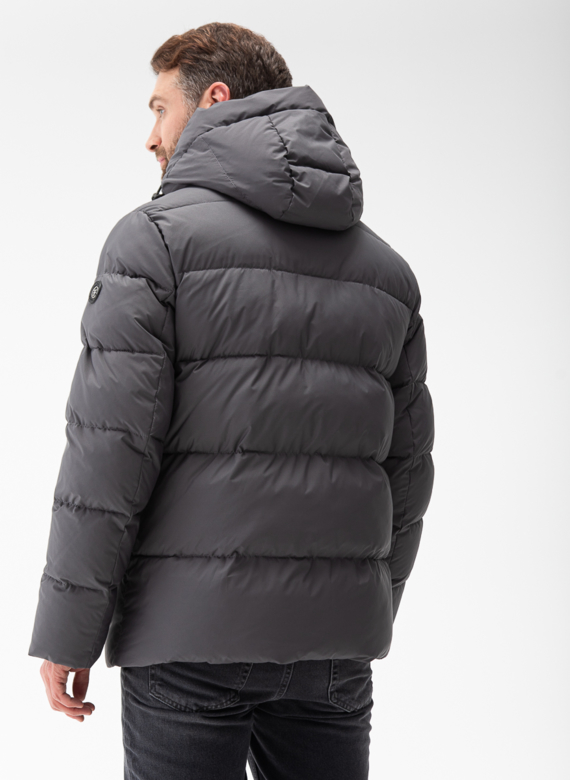 Мужской пуховик с капюшоном 