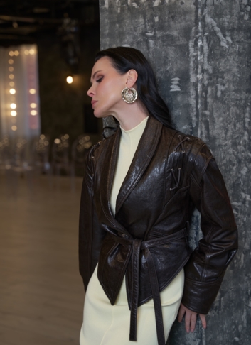 Куртка женская из натуральной кожи в стиле ретро