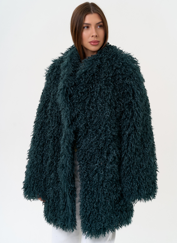 Женская шуба из эко меха изумрудного цвета