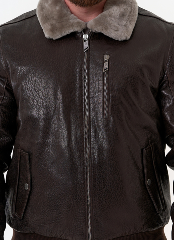 Мужская дубленка коричневого цвета