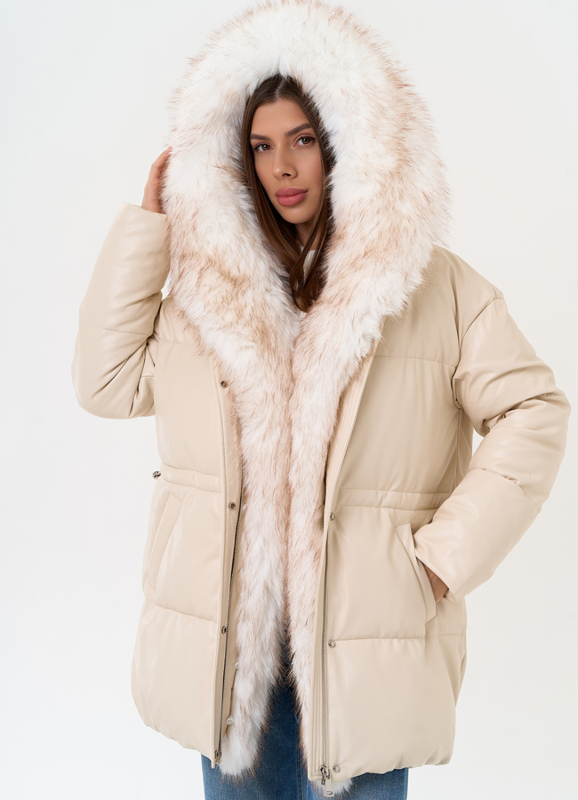 Женский пуховик из эко кожи с отделкой из эко меха модель № 30733 меха малина